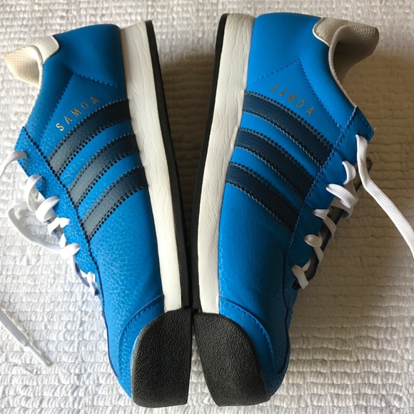 Blue Adidas shoes - Picture 1 of 5